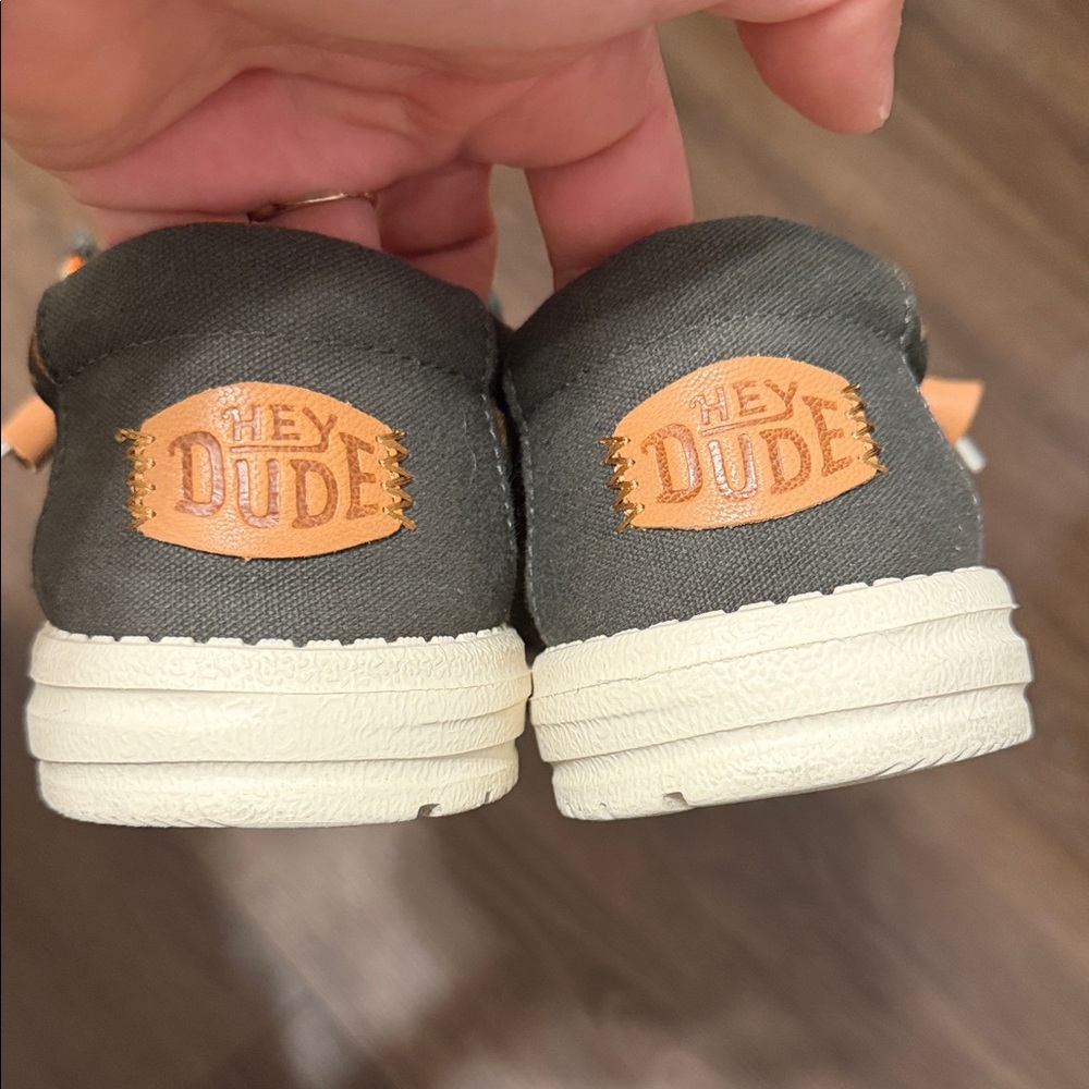 Hey Dude men’s Shoes - Gray and Orange size 12 - Picture 6 of 6